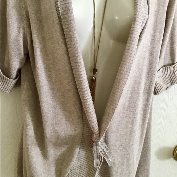 89th & Madison cardigan beige size L lots detail one button neutral colo… - Picture 4 of 8